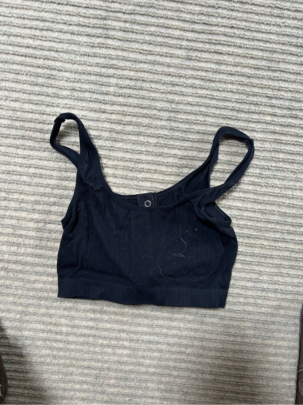 PacSun Black Ribbed Snap-Front Crop Tank - Picture 3 of 3